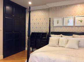 Aguston Sukhumvit 22